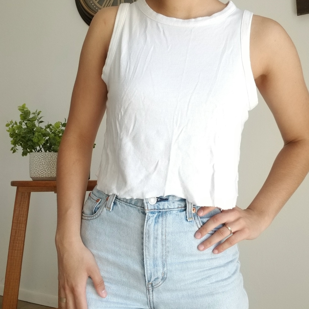 🖤Cropped White Tank Top